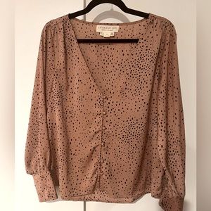 SALTWATER LUXE dusty rose button up v-neck long sleeve polka dot blouse